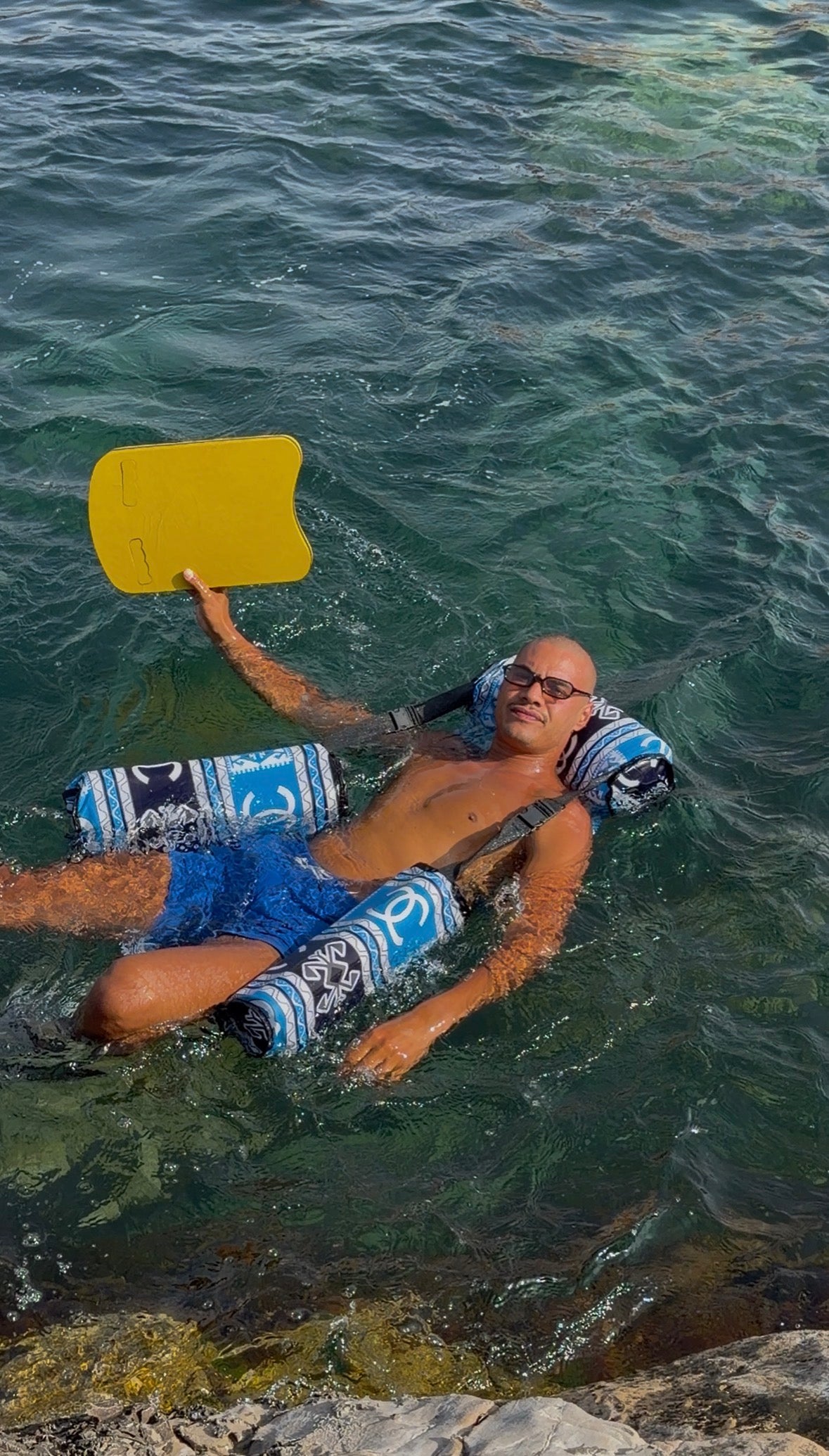 🌊 Floating Sea Hammock — أرجوحة الاسترخاء فوق الماء ✨